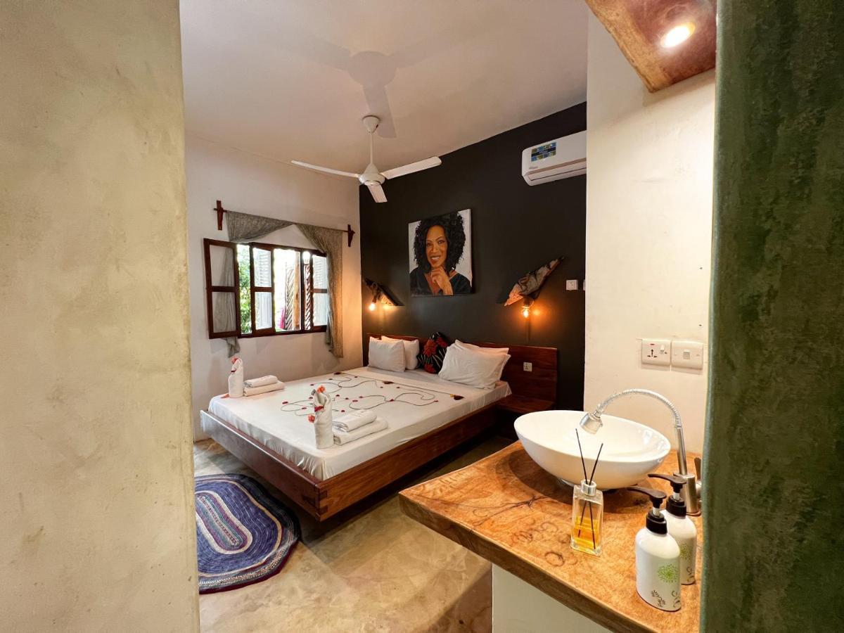 גאמביאני Pili Pili Swahili Lodge מראה חיצוני תמונה