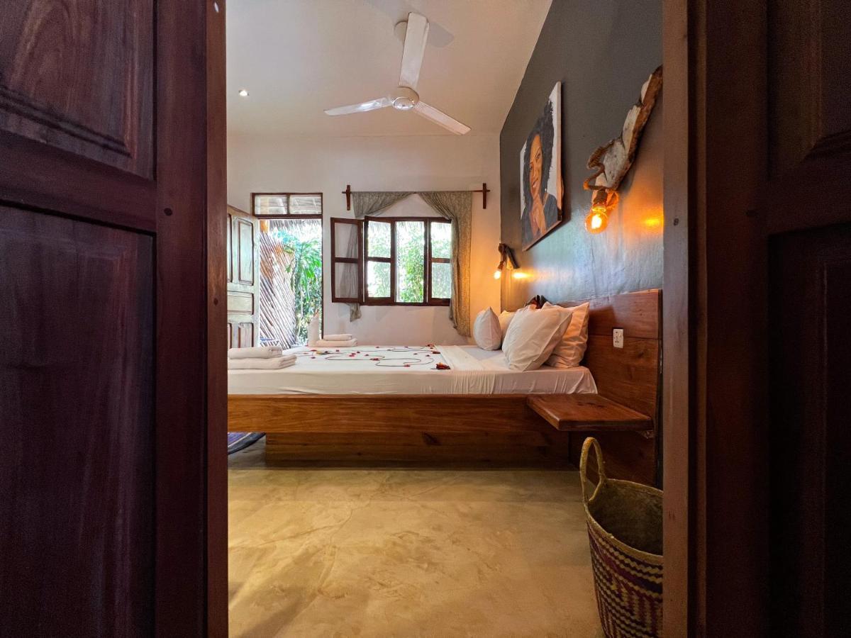 גאמביאני Pili Pili Swahili Lodge מראה חיצוני תמונה