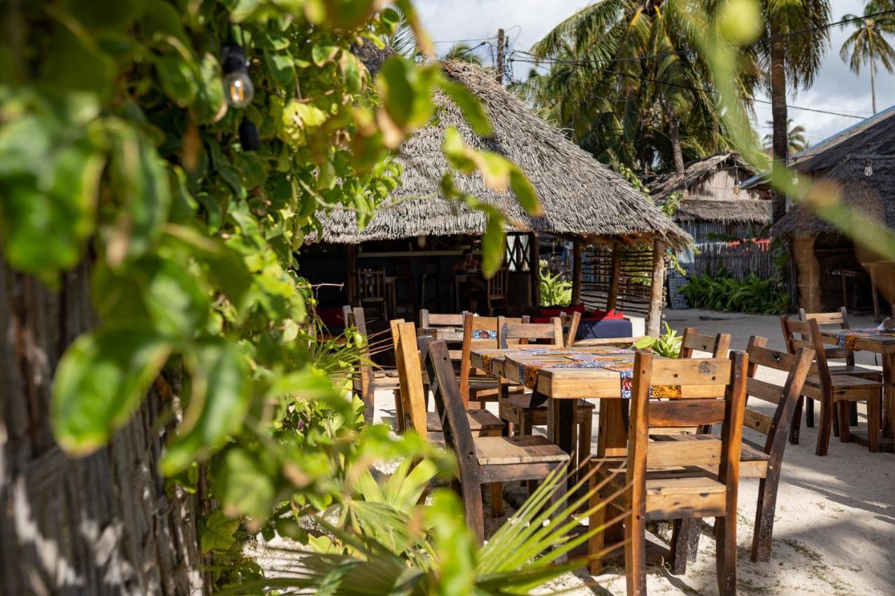 גאמביאני Pili Pili Swahili Lodge מראה חיצוני תמונה